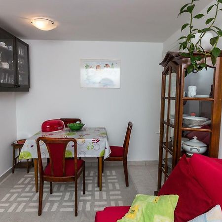 Apartment Nada Medveja ロヴラン エクステリア 写真